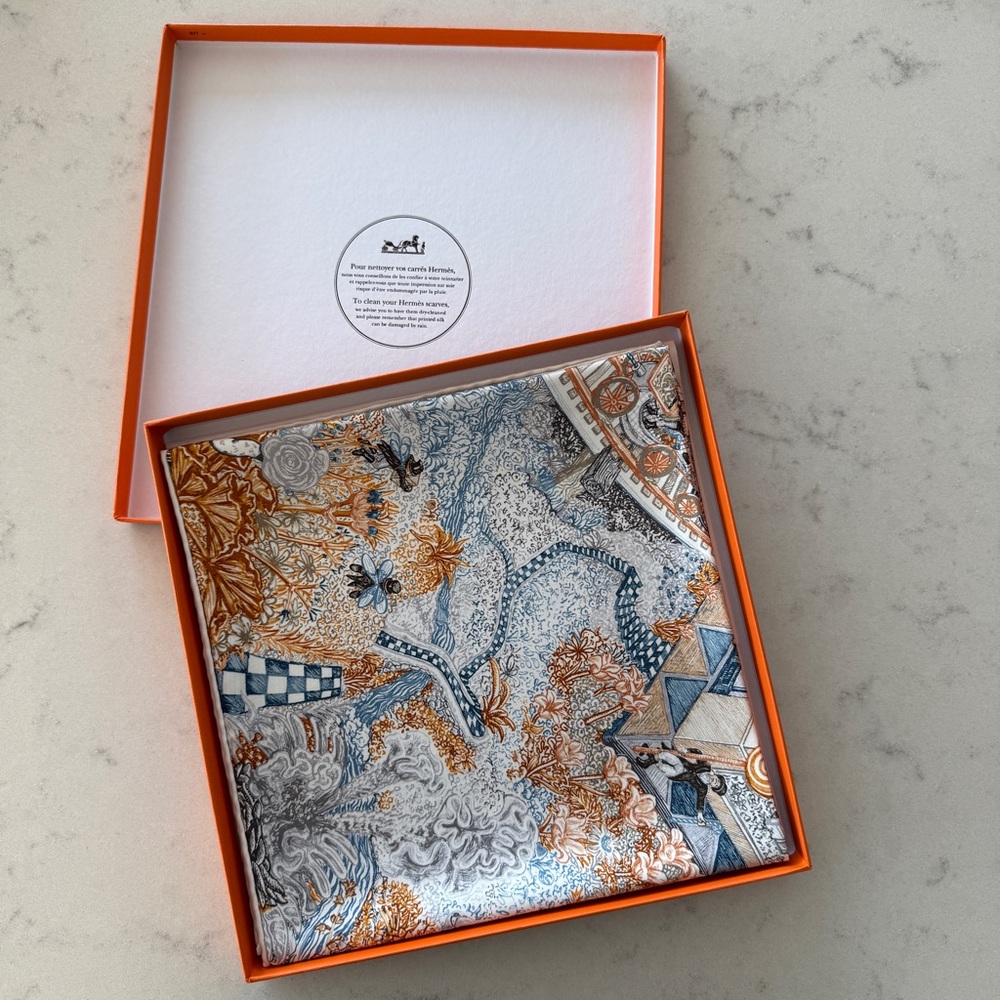 Hermès Les Folies du Faubourg Scarf